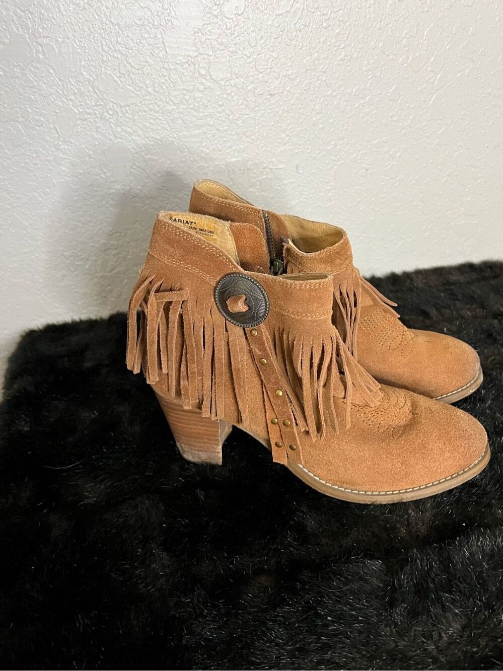 Womens Ariat Unbridled Rust Suede Fringe Ankle Boots Boho Sz. 8.5